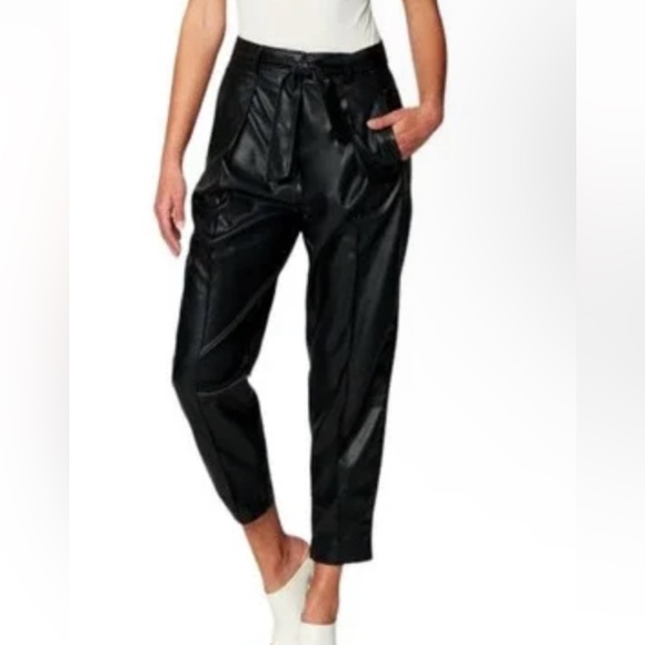 Pantalon Cargo BLANK NYC March On - Taille 26, Vert Camouflage, Coupe Droite Et Cropped - Neuf Avec étiquettes